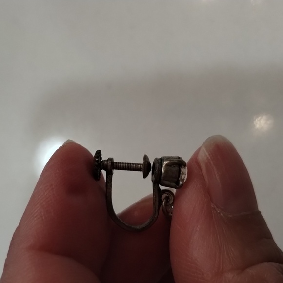 Clear Rhinestone vintage screw back earrings flower shape - Picture 3 of 8